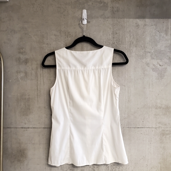 Club Monaco / White Sleeveless Blouse with Ruffle Detail / White / Size XS - Picture 3 of 5